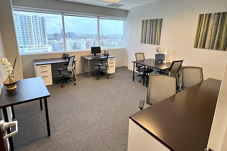 Quest Workspaces- Ft. Lauderdale - Exterior Office