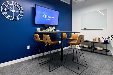 iQ Offices | 1055 West Georgia St. - Granville Room