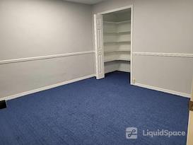 Crealde Business Center LLC