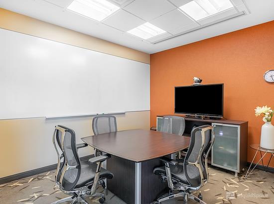 Working at Regus | Carrefour at Laval
