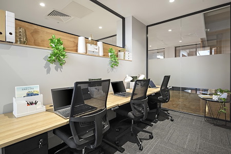 United Co. - 3-Workstation Private Office