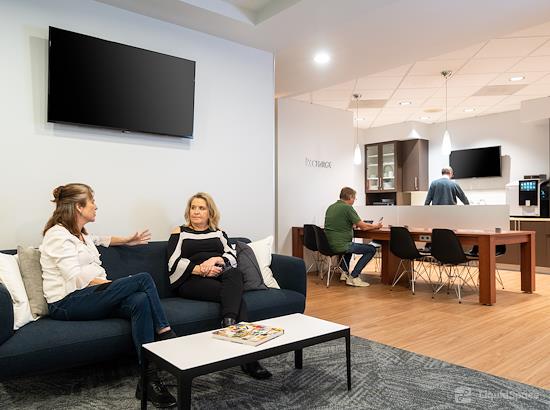 Working at Regus | Centerpointe at Lake Oswego