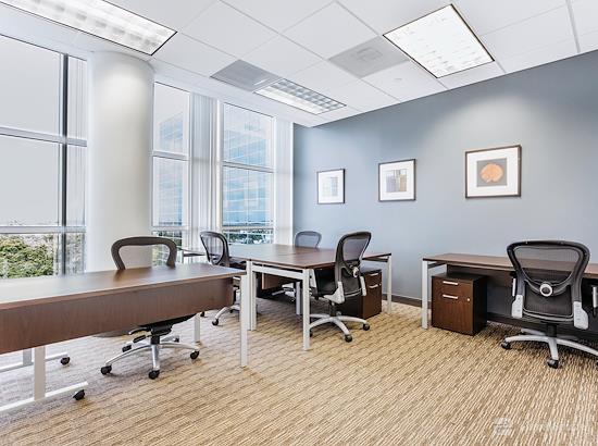 Working at Regus | Presidential Circle at Hollywood