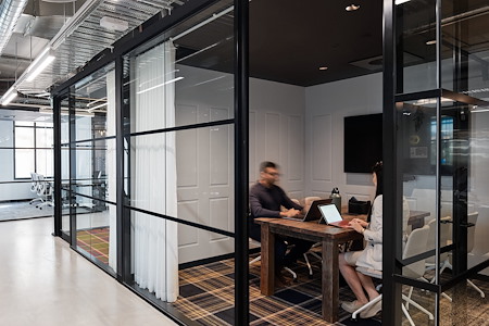 CreativeCubes.Co - East Melbourne - Dedicated Desk