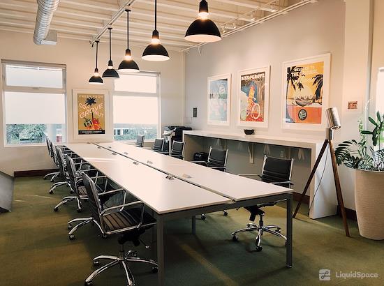 Working at Büro Coconut Grove at Miami