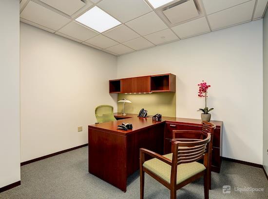 Working at Carr Workplaces - Penn Ave. at Washington