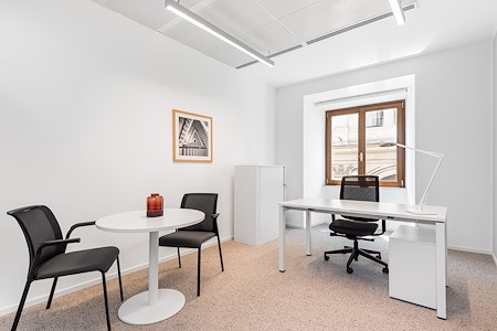 Signature | MA, Medford - Rivers Edge Dr - Day Office