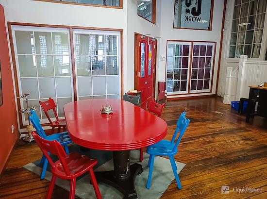 Working at CoWork | at the Cotton Factory at Hamilton