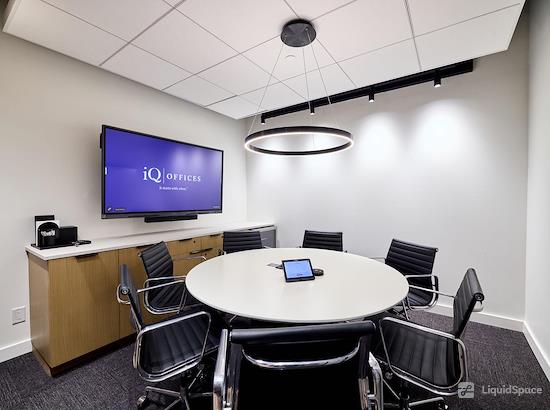 Working at iQ Offices | 302 Bay St. at Toronto