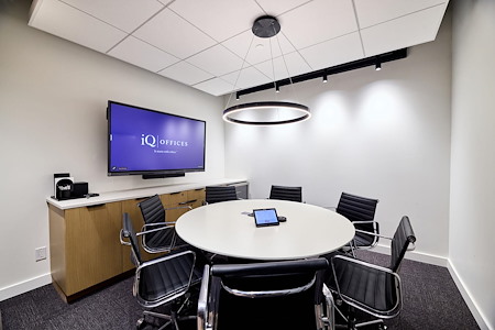 iQ Offices | 302 Bay St. - Hong Kong (HKEX) Room