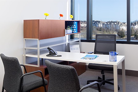 Metro Offices - Dulles/Herndon - Private Exterior office for 1-3 members