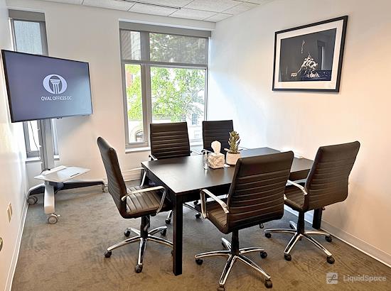 Working at Oval Offices DC at Washington