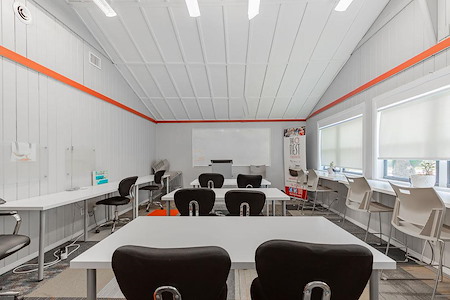 The Nest Coworking: Orange Park - Fly-In Flex Nest