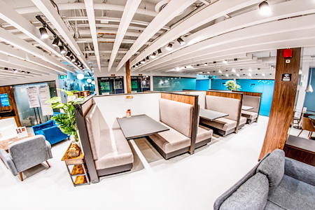 West Quay Offices - Lounge Area & Hot Desks