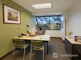 Regus | Democracy Plaza