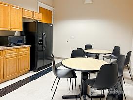 Regus | FL, Gainesville - East University Avenue