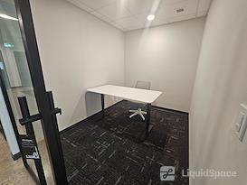 Launch Coworking Space - Downtown