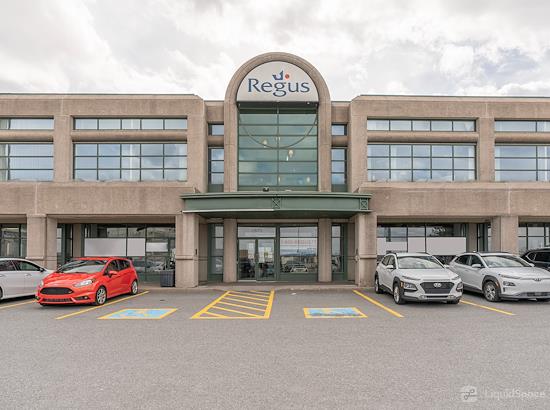 Working at Regus | Carrefour at Laval