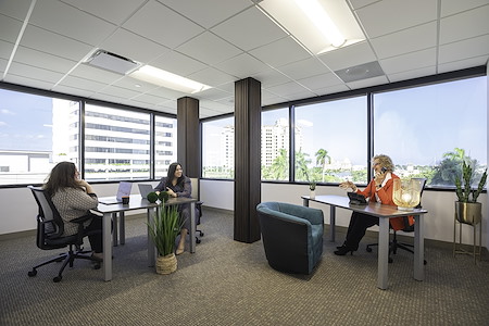 Quest Workspaces - West Palm Beach Downtown - Exterior Office